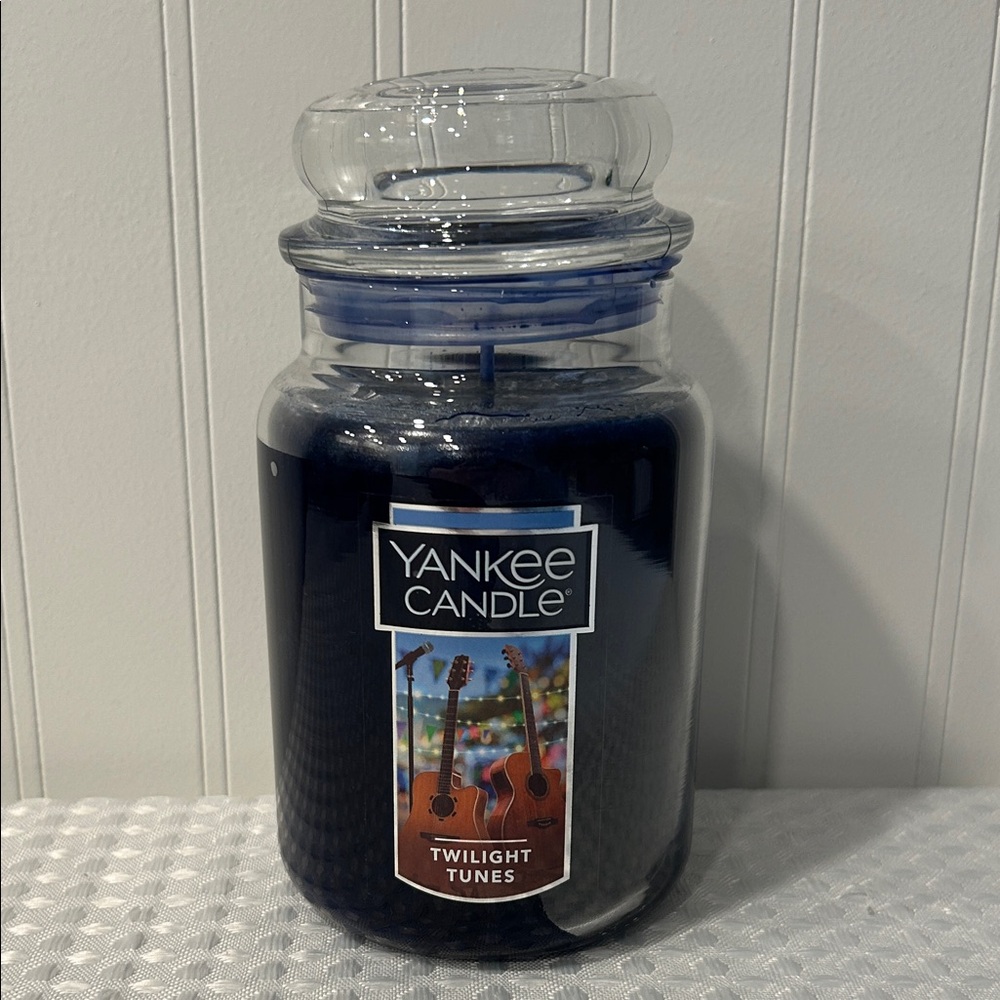 Yankee Candle Twilight Tunes Deep Blue Jar candle 🕯️